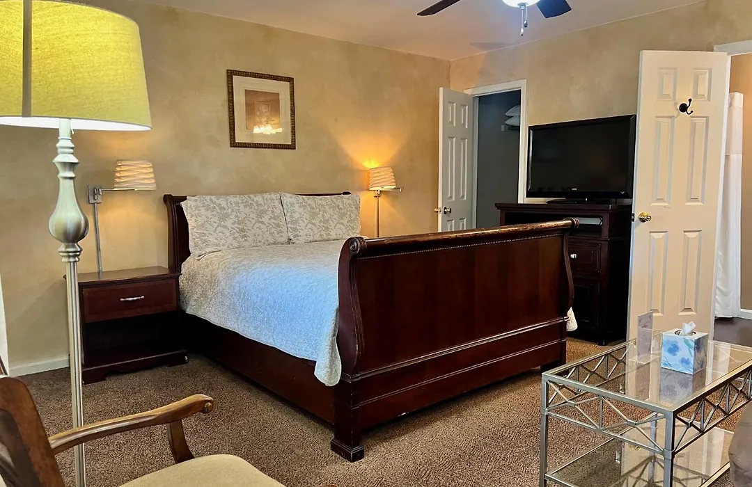 The Mount Vernon Inn-1